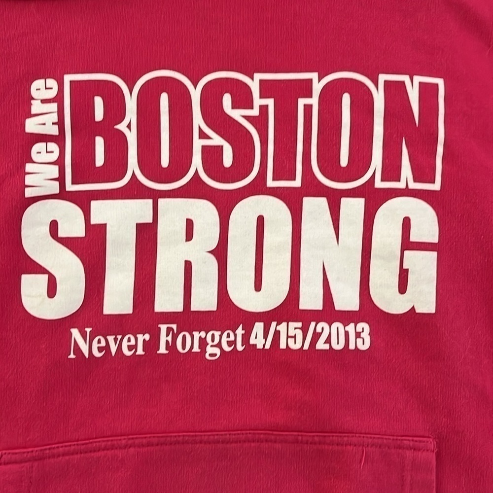 Boston Strong Pull-Over‎ Hoodie Sweatshirt - Picture 3 of 4
